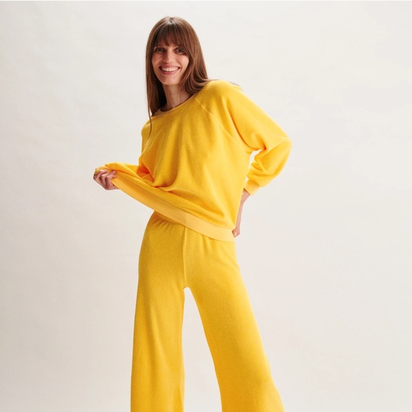 Suzie Kondi Samos Oversized Sweatshirt in Yellow (Terry) - Picture 1 of 3